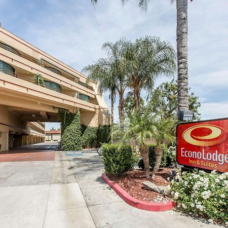 Econo Lodge Inn & Suites Riverside - Corona מראה חיצוני תמונה
