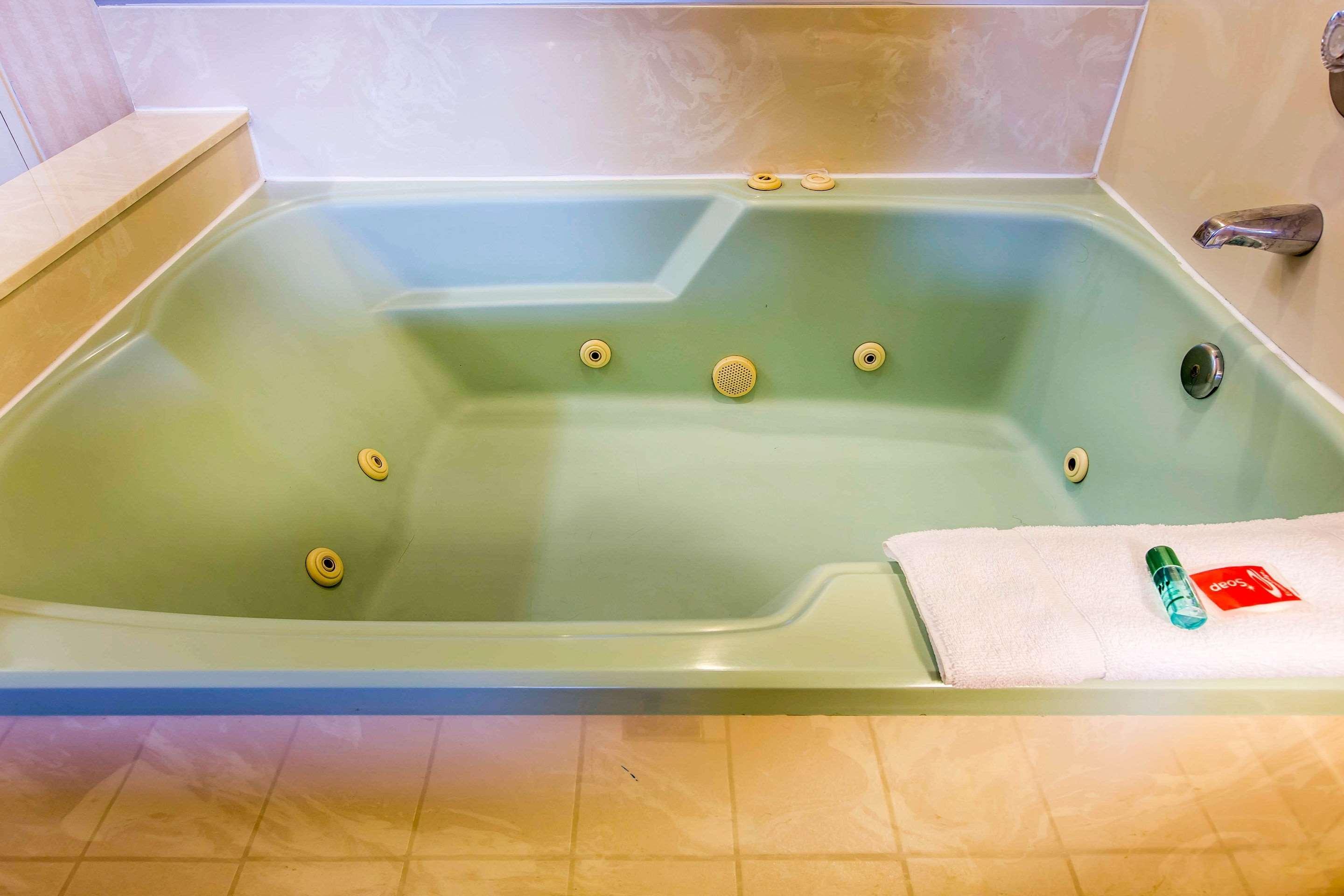 Econo Lodge Inn & Suites Riverside - Corona מראה חיצוני תמונה