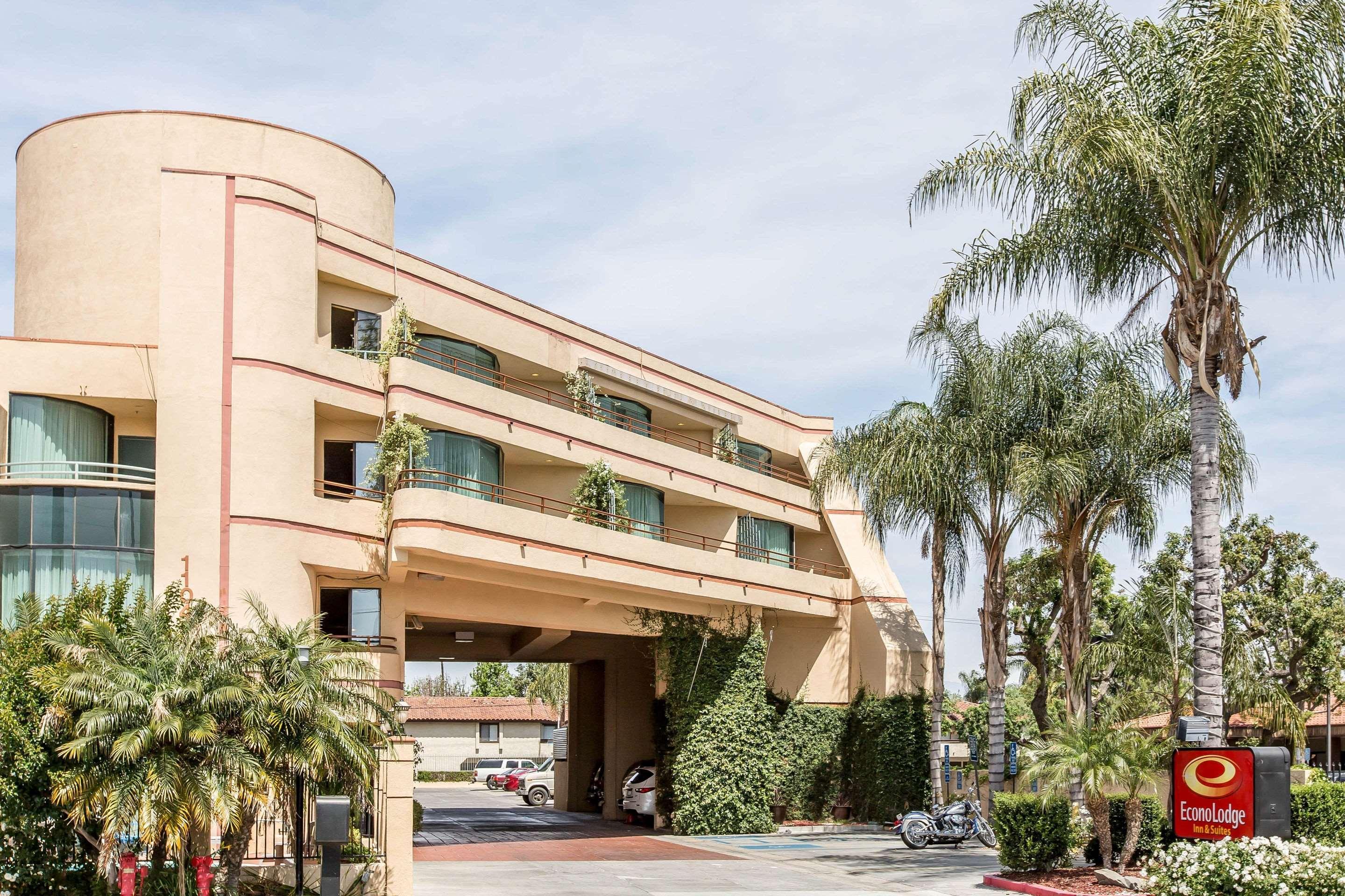 Econo Lodge Inn & Suites Riverside - Corona מראה חיצוני תמונה