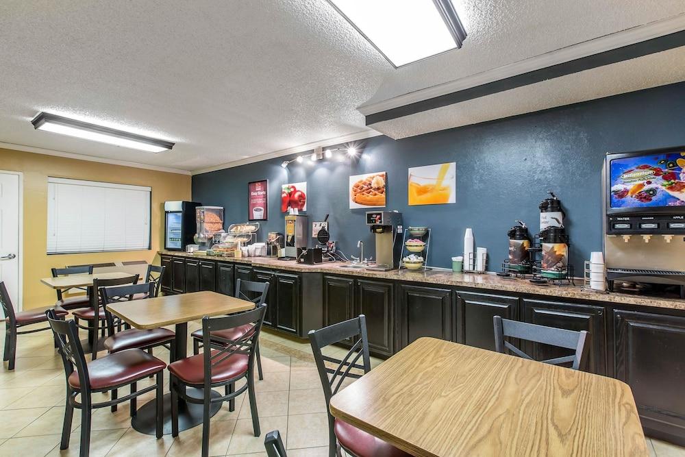 Econo Lodge Inn & Suites Riverside - Corona מראה חיצוני תמונה